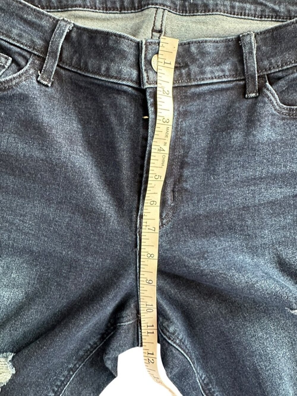 Old Navy Rockstar Super Skinny Jeans Size 14 Mid Rise Stretch Distressed - Picture 5 of 9